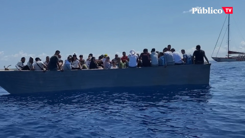 El Astral rescata a 72 personas a la deriva cerca de Lampedusa