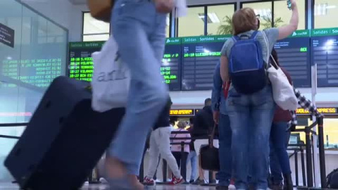 Enfado de los usuarios de Renfe por la huelga de maquinistas