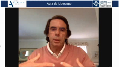 Aznar defiende a Ayuso: "En esta historia muchos van a ocupar una página en negro, pero las tuyas saldrán en blanco"