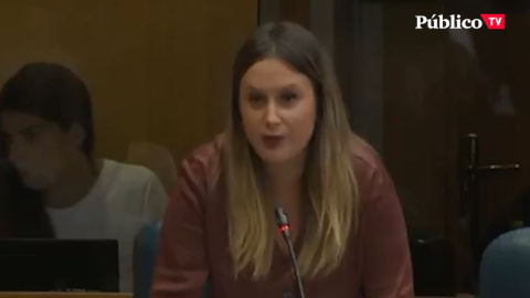 Alejandra Jacinto propone a Ayuso 'jugar' al 'Yo Nunca' en la Asamblea de Madrid