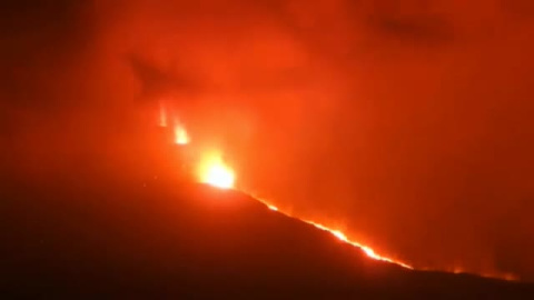 Cambia la composición de la lava, síntoma de que la erupción podría estar remitiendo