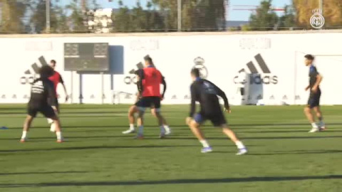 Primer entrenamiento de la semana en la Ciudad Real Madrid