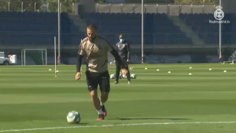 El Madrid recupera los entrenamientos en grupo, pero respetando la distancia entre jugadores