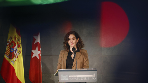 La presidenta de la Comunidad de Madrid, Isabel Díaz Ayuso, en la presentación de un libro este martes.