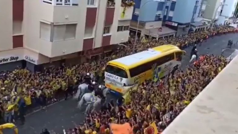 Cádiz y Mallorca: mucha fiesta y muy poca memoria