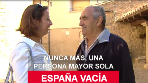 España vacía: nunca más,  una persona mayor sola