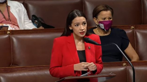 El aplastante discurso de Alexandria Ocasio-Cortez frente al insulto machista de un congresista de EE.UU.