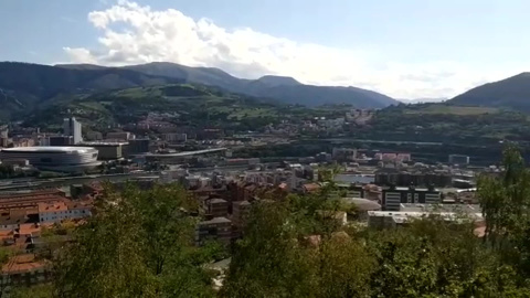 Domingo soleado y con temperaturas cálidas en Bilbao