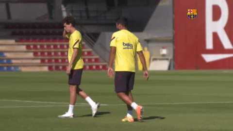 Dembelé y Araujo completan la sesión de entrenamiento con el grupo