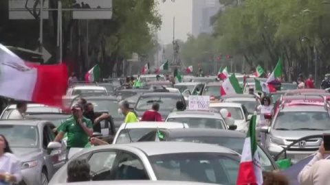 Protestas en México contra su presidente López Obrador ante la crisis que atraviesa el país en medio de la pandemia