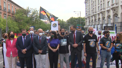 Jusapol protesta con ataúdes en el Congreso por los suicidios de policías 