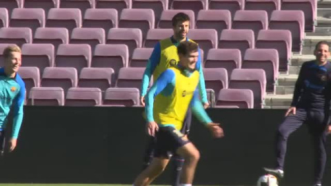 Piqué entrena por última vez en el Camp Nou tras anunciar su retirada