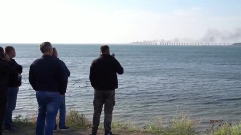 Una fuerte explosión daña el puente de Kerch que une Rusia con Crimea