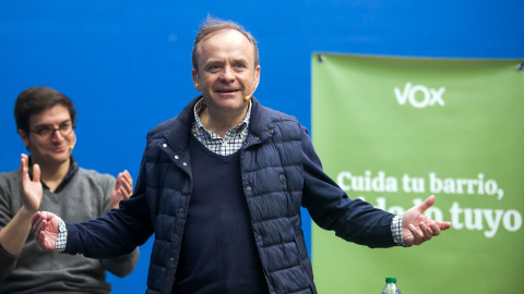 El líder de Vox de Burgos, Fernando Martínez-Acitores,  en el polideportivo Lavaderos, en Burgos, (Castilla y León)