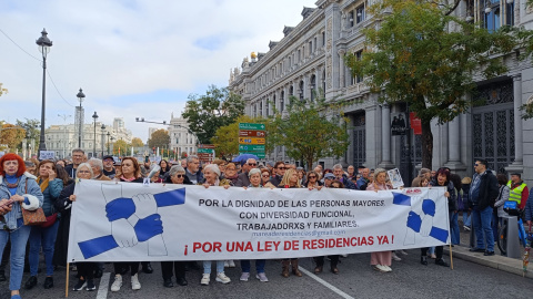 Manifestación residencias Ayuso dimisión