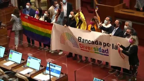 Javier y Jaime, listos para casarse tras la aprobación del matrimonio homosexual en Chile