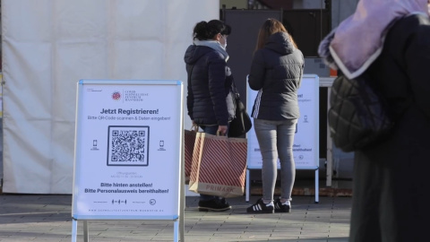 Alemania limita reuniones, también entre vacunados, ante el dominante ómicron