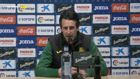 Emery: "Es un equipo muy competitivo con un entrenador que trabaja. Sus equipos tienen cara y ojos"