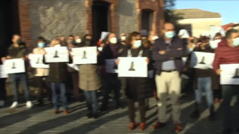 Multitudinaria concentración en Traspinedo en apoyo a la familia de Esther López