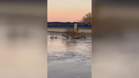 Aragón se prepara para lo peor por la crecida del Ebro