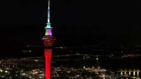 Nueva Zelanda da la bienvenida al 2022 