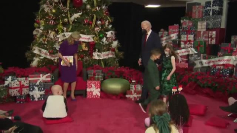 Biden desea feliz Navidad a los niños hospitalizados y lanza un mensaje de esperanza a sus padres