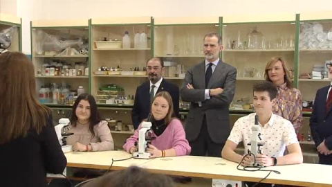 Felipe VI visita el IES Ramón y Cajal en Zaragoza