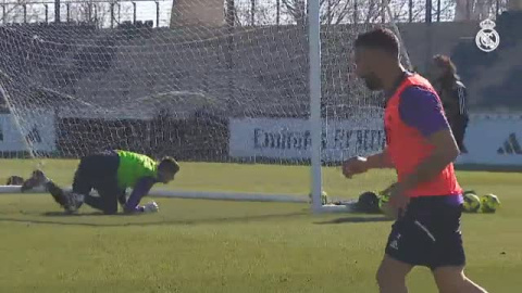 Mendy tiene una lesión en el músculo semimembranoso de la pierna izquierda y puede estar hasta dos meses de baja