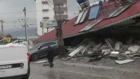 Dos jóvenes españolas residentes en Turquía narran el horror de los primeros momentos del terremoto