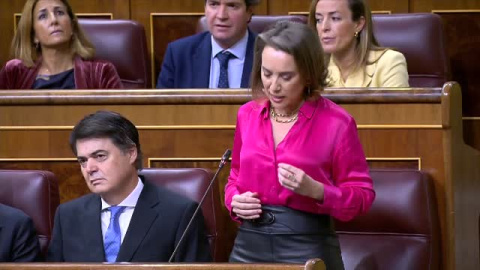 Cuca Gamarra a Pedro Sánchez: "Usted pasará a la historia por rebajar las penas a los delincuentes sexuales"