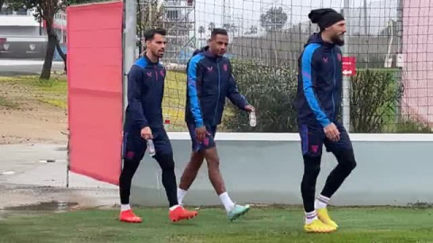 Primer entreno del año para el Sevilla de cara a la cita copera en Linares