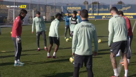 Sesión de recuperación para el Villarreal tras caer ante el Barça  