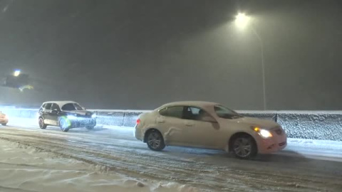 Las tormentas de nieve siembran el caos total en Estados Unidos