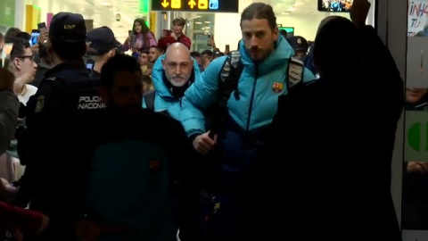 El Barcelona aterriza en Almería con el objetivo de dejar la liga vista para sentencia