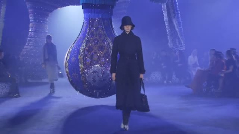 Dior rinde homenaje a tres grandes mujeres en París 