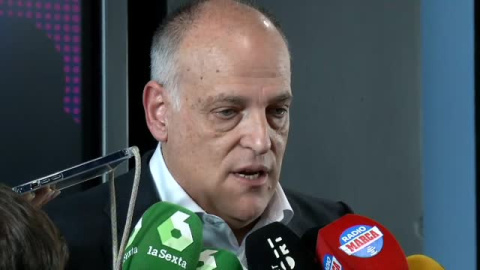 Tebas pide al Barça "menos victimismo y más claridad" sobre el caso Negreira