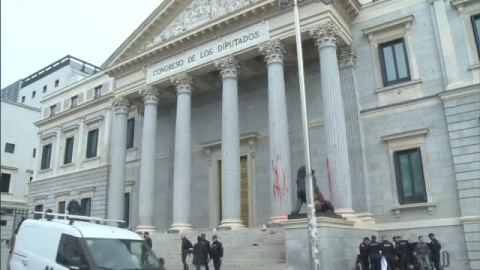 Activistas climáticos atacan el Congreso 