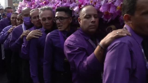 Multitudinaria procesión del Nazareno de San Pablo en Caracas 