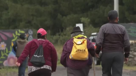 Ecuador vigila su volcán Cotopaxi por el temor a una posible erupción