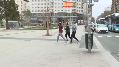 Las fuertes rachas de viento incrementan la sensación de frío en buena parte de España