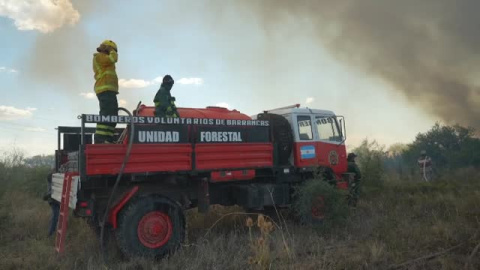 Al menos 14 provincias argentinas sufren importantes incendios forestales