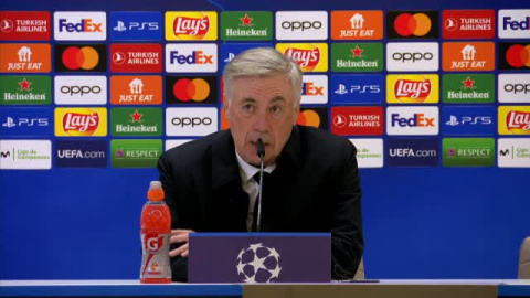 Ancelotti: "Kroos y Modric no juegan por su carrera, juegan porque lo merecen"