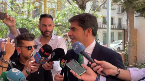 Haro defiende "el comportamiento intachable dentro y fuera del campo" de Canales en la ofrenda al Cristo de la Misión