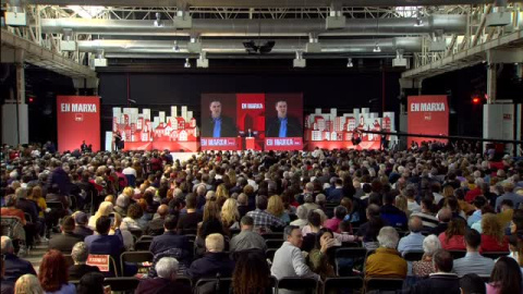 Sánchez dice que el 'no' de la derecha a las reformas le hace "el caldo gordo a los poderosos"