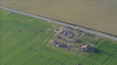 Una cadena de tornados deja 26 fallecidos en EEUU