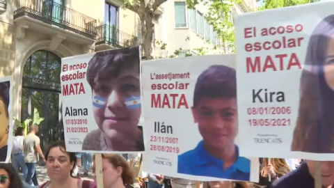 La queja de los padres de los niños que se han suicidado por acoso escolar: "Estamos solos"