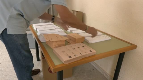 Los colegios electorales se preparan para aliviar el calor durante la jornada del 23J