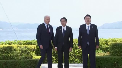 Biden convence a Corea del Sur y Japón de reunirse en Camp David