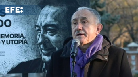 Homenaje de UGT a Nicolás Redondo en el Cementerio Civil