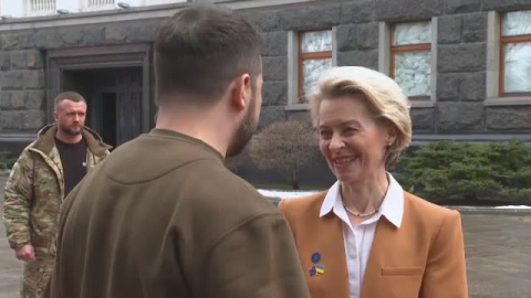 Zelenskiy y Von der Leyen se reúnen en Kiev